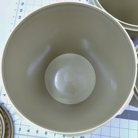 Tupperware Avocado Green Servalier Nesting Canister Set of 3 805 807 809 - Picture 13 of 15